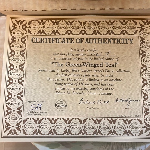 Green winged plate collection - Picture 2 of 4